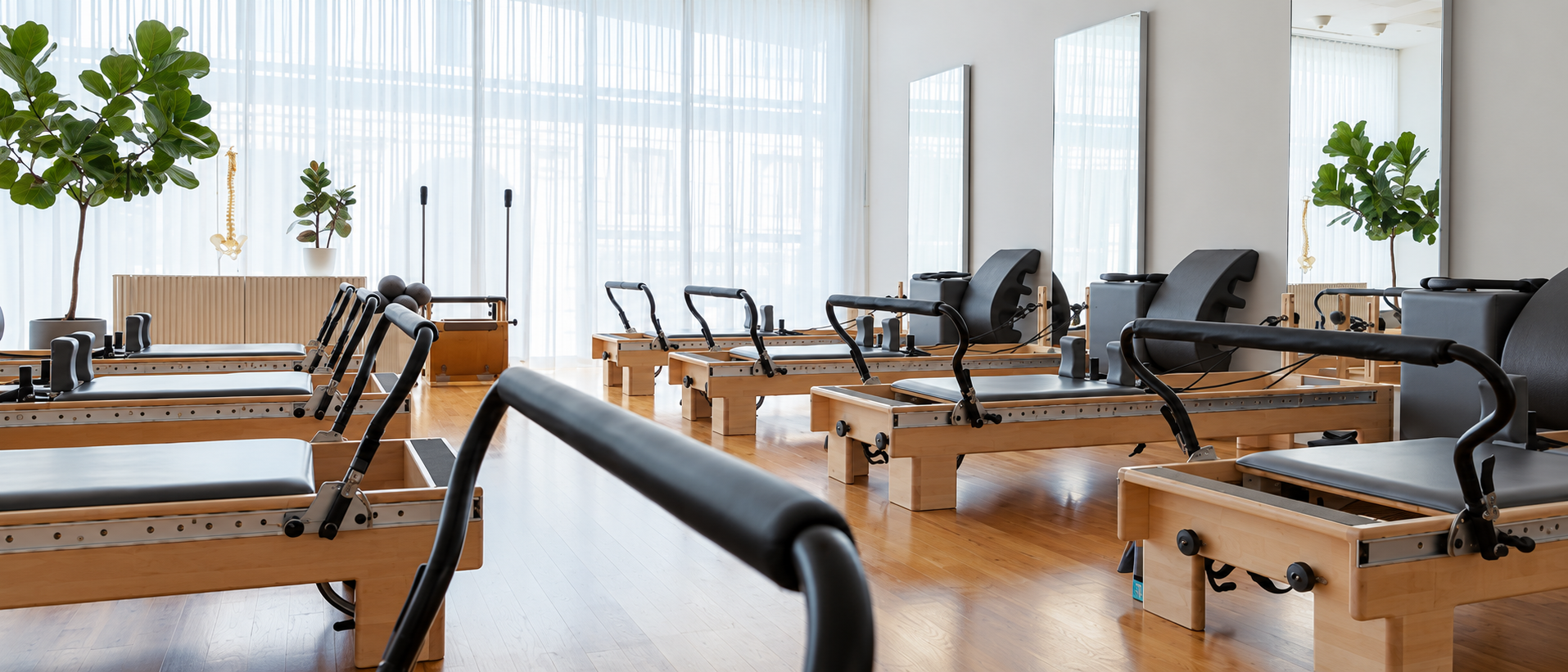 Le studio de Reformer de MTLPILATES au 1440 rue Peel, en lumière naturelle